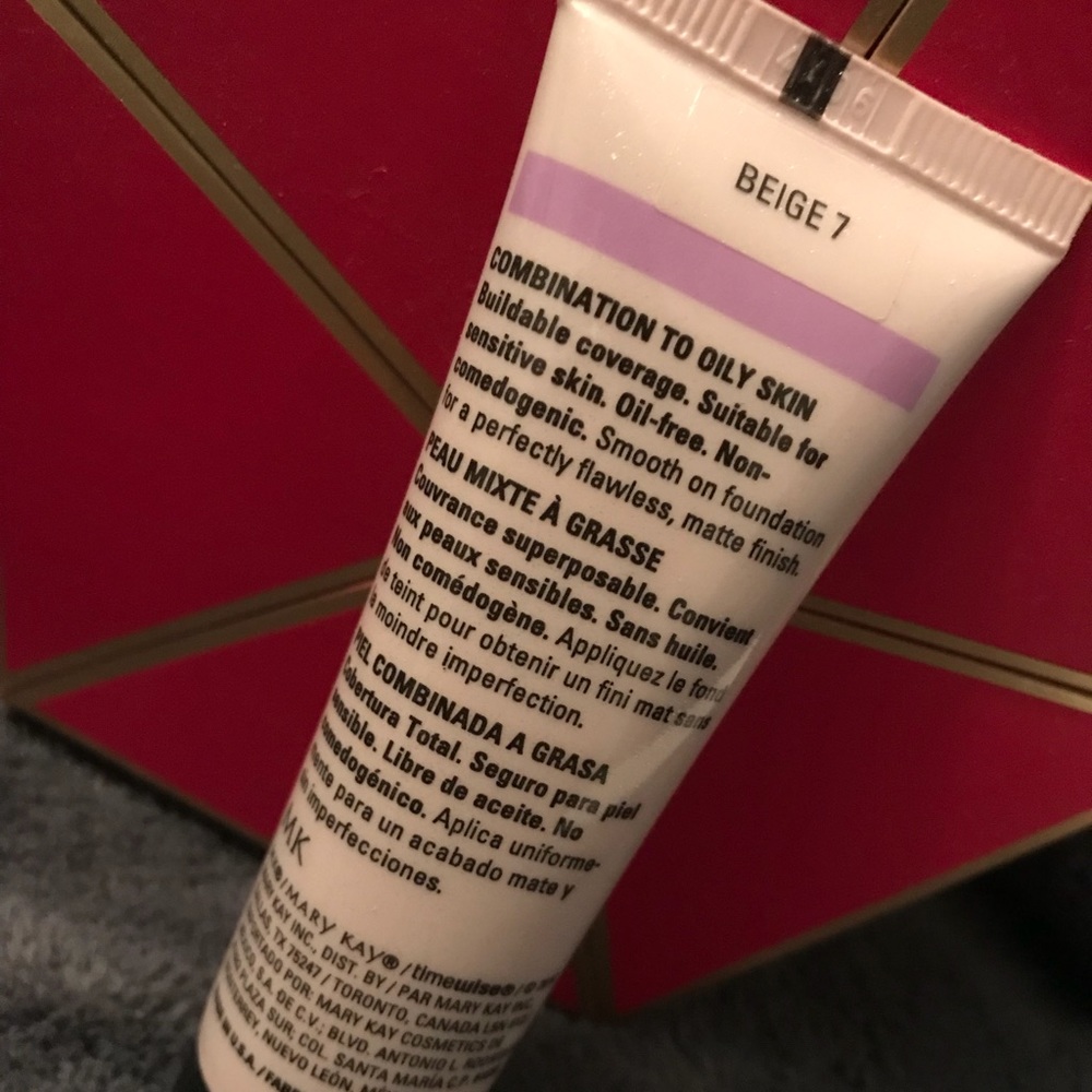 Mary Kay Liquid Foundation Beige 7